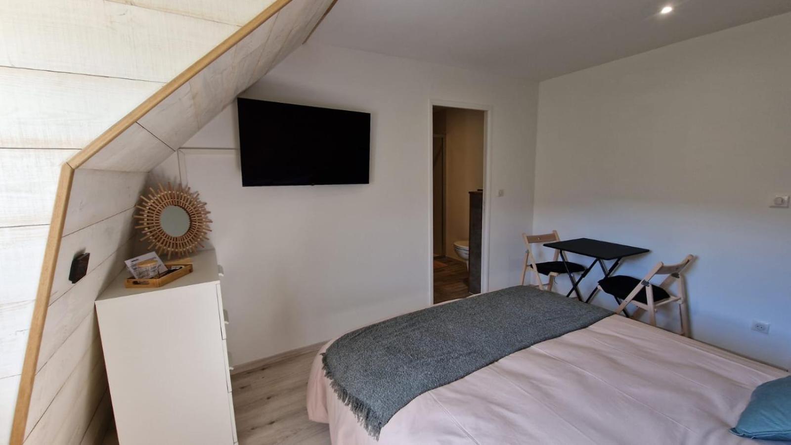 La Gentiane Bed & Breakfast Le Falgoux Dış mekan fotoğraf