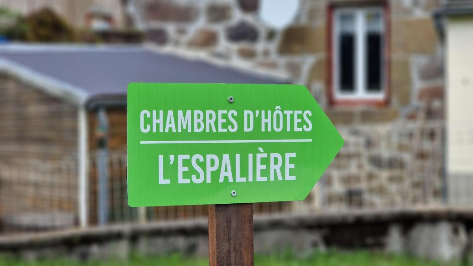La Gentiane Bed & Breakfast Le Falgoux Dış mekan fotoğraf