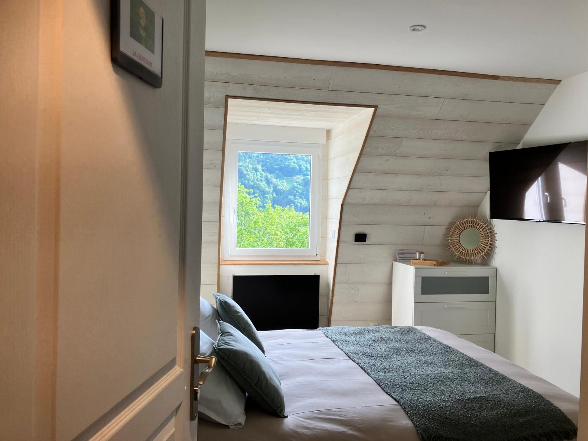 La Gentiane Bed & Breakfast Le Falgoux Dış mekan fotoğraf